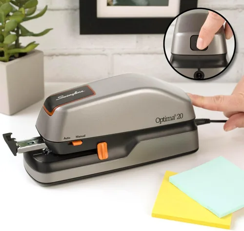 Vista 4 de Swingline Engrapadora eléctrica, capacidad para 20 hojas, Optima 20, sin atascos, automática o manual, enchufe o batería, plata (48208)
