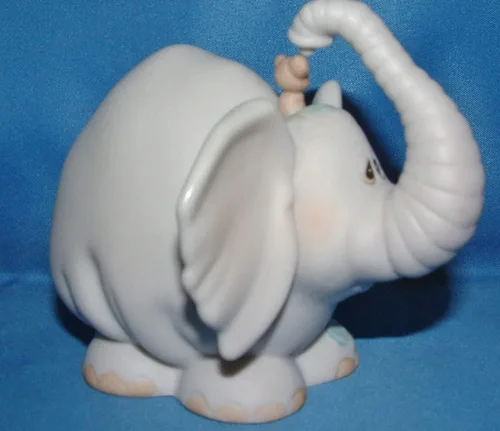 Vista 2 de Precious Moments Figuras de elefante "Duchas de bendiciones