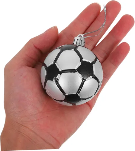 Vista 3 de Toyvian 6 adornos de bola de fútbol de Navidad, decoraciones de bolas de árbol de Navidad para pelota de fútbol, temática deportiva, decoraciones