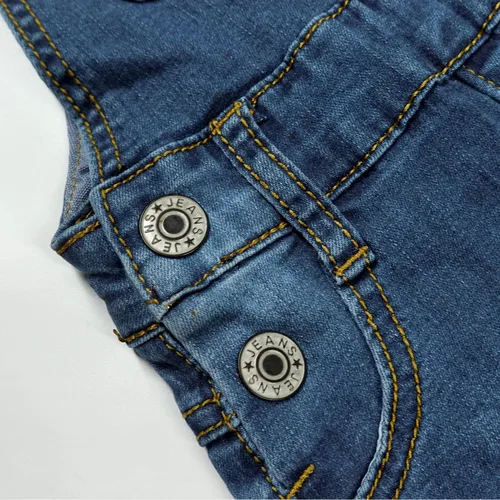 Vista 3 de KIDSCOOL SPACE Overoles de mezclilla para bebé, para niños pequeños, ajustables, rasgados, a la moda, ropa de trabajo