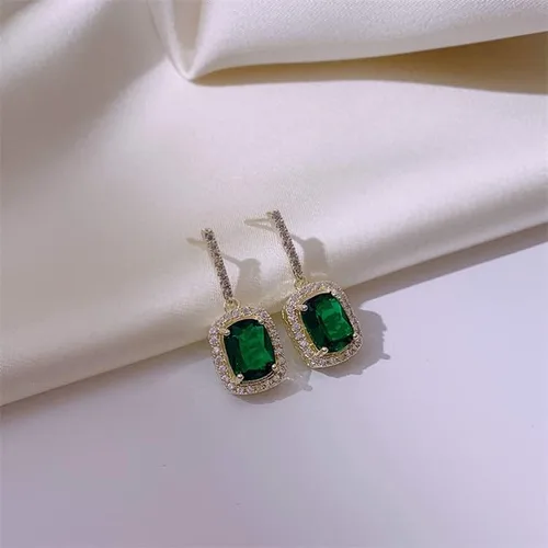 Vista 7 de Uncle J Aretes colgantes de araña de esmeralda vintage, chapados en oro de 18 quilates, lágrima de cristal austriaco verde para mujer, novia, boda