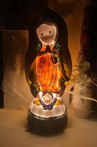 Vista 2 de Juego de velas de bautismo con luz nocturna de Guadalupe para niños, juego de velas de bautismo para niña católica, velas de bautizo para nino