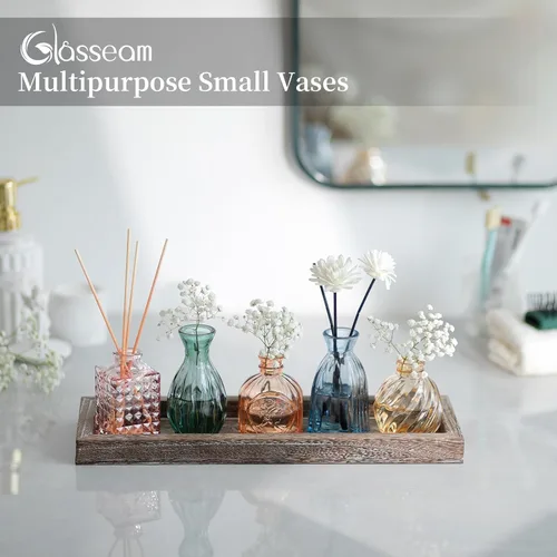 Vista 6 de Glasseam Jarrones de cristal para flor: 5 coloridos jarrones pequeños con bandeja de madera rústica para el hogar, oficina, sala de estar, baño