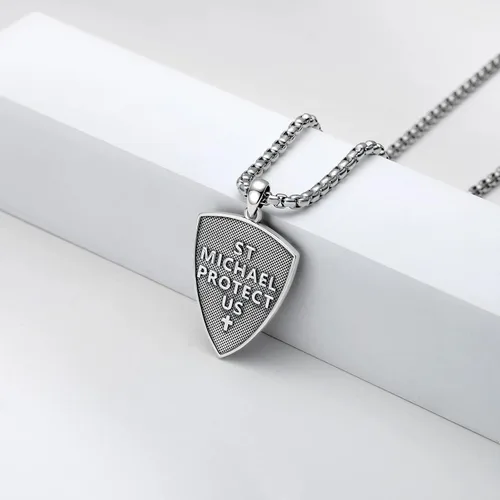 Vista 3 de DOTBJ Collar con colgante de cruz de San Miguel San Cristóbal San Patricio Jesús Regalos del día de San Valentín para hombres y mujeres
