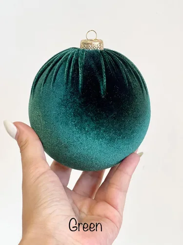 Vista 8 de WHITEROOM Juego de 12 bombillas decorativas de terciopelo verde para árbol de Navidad