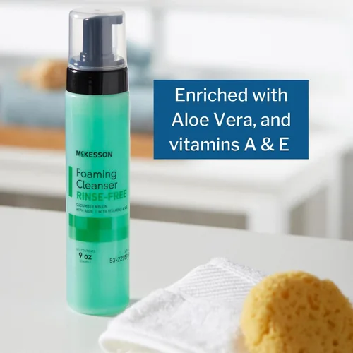 Vista 4 de McKesson Limpiador de espuma sin enjuague con aloe, 9 onzas [1 unidad] Vitamina A y E - Gel de baño y champú para ancianos, grado hospitalario