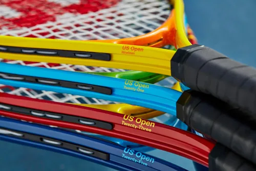 Vista 3 de Wilson US Open Jr - Raqueta de tenis incluida con una mochila de tenis Wilson Advantage 2.5, accesorios opcionales