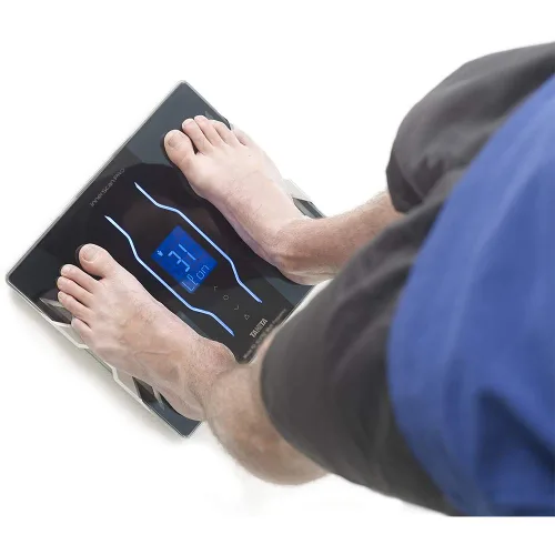 Vista 3 de Tanita RD-901 InnerScan PRO Monitor de composición de cuerpo completo - Tecnología Japón - Análisis de frecuencia múltiple - Escala inteligente