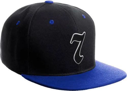 Vista 803 de Daxton Gorra clásica con visera de billete plano con letras del alfabeto inglés antiguo de la A a la Z