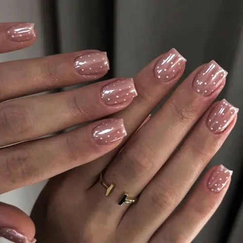 Vista 27 de Uñas postizas a presión con punta francesa, uñas postizas cuadradas cortas con diseños de cuentas de flores 3D, uñas blancas a presión, uñas Blanco