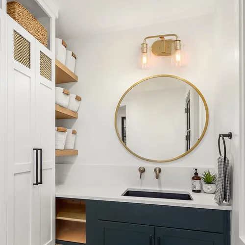 Vista 3 de KSANA Lámparas de baño, 2 luces doradas para tocador sobre espejo con pantalla de vidrio sembrado, accesorios de luz de baño dorados, bombilla E26