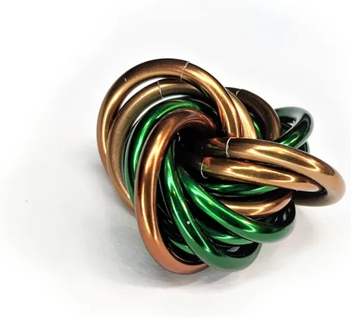 Vista 28 de Bola Fidget Möbii (MultiColor): Herramienta de juguete silenciosa para aliviar el estrés, ansiedad y estimular el ADHD para el hogar, viajes Cromo