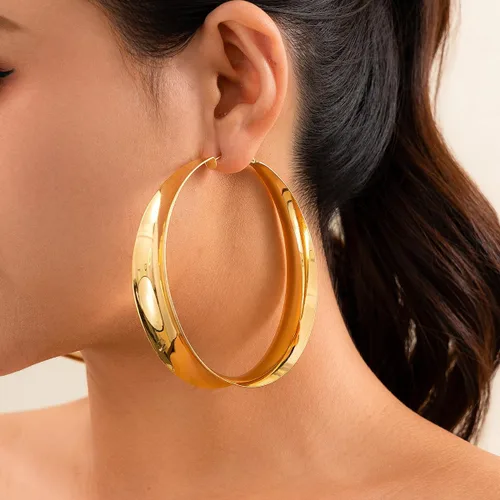 Vista 4 de Aretes de Aro Gruesos de Oro para Mujeres Exagerados Grandes Anchos Post Gruesos Aretes de Aro Minimalistas Pulidos 80MM Aretes de Declaración