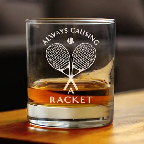 Vista 3 de Custom Causing A Racket – Vidrio de rocas de whisky personalizado – Decoración divertida temática de tenis y regalos – Vasos de 10.25 onzas