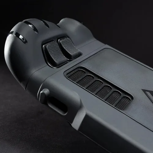 Vista 8 de Satisfye - StylthGrip Bundle, Compatible With The Steam Deck & OLED. Bundle Includes StylthGrip, Hard Shell Cover, RYZE Thumbpads and Rubbers (2+2)