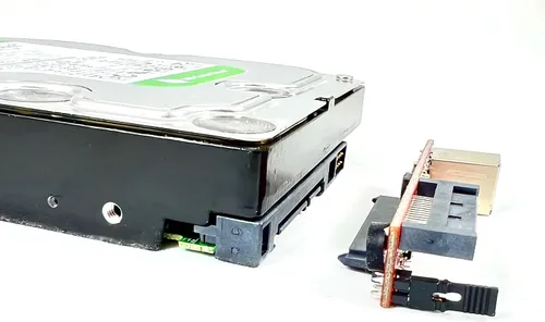 Vista 7 de IUSB3SA6G SATA III/SATA II Drive a USB 3.0 Tipo-B (F) Adaptador Mini Vertical
