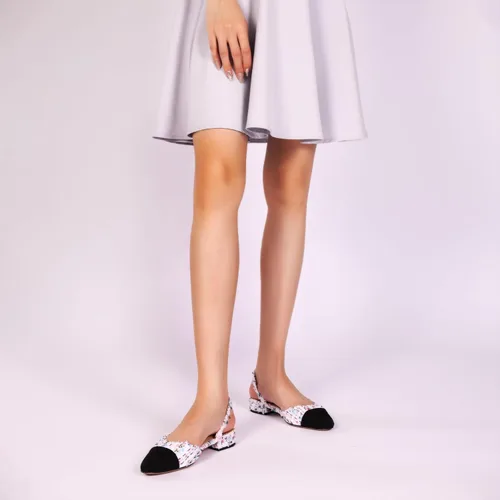 Vista 2 de JiaBinji Zapatos planos para mujer con puntera redonda cerrada en dos tonos