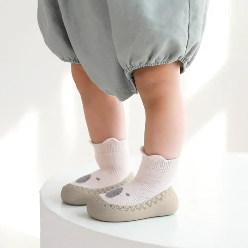 Vista 2 de Aoluvy Zapatos de calcetín para caminar para bebés, zapatos antideslizantes de goma suave para niños y niñas, primeros caminos, suela de dibujos