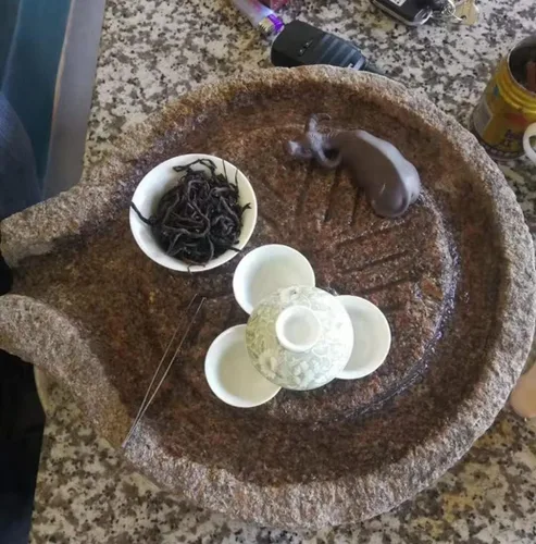 Vista 3 de Figura creativa de ganado de arcilla morada para mascotas, accesorios de ceremonia de té hechos a mano para el hogar y decoración de mesa de té (B)