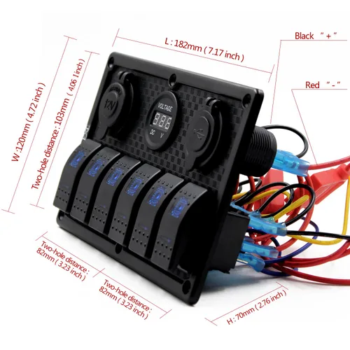 Vista 5 de Panel FXC impermeable, con ranura de doble puerto USB, fusibles de 4.2 A, visualización digital de voltaje, toma de encendedor y 4, 6 u 8 tipos