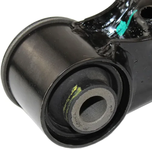Vista 3 de Juego de brazos de control de suspensión de chapa delantera izquierda y derecha derecha superior para Nissan NP300 2009-2010