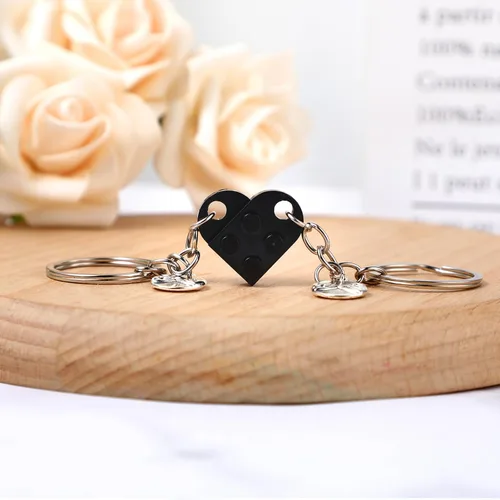 Vista 6 de Ouligay Llavero de corazón para pareja, llavero de corazón de ladrillo para novio, novia, llaveros a juego para parejas, regalo de San Valentín