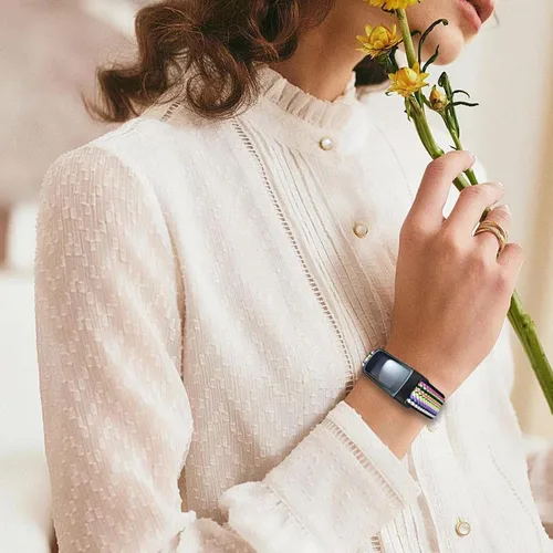 Vista 5 de Bandas elásticas compatibles con Fitbit Charge 5 bandas para mujeres y hombres, correas elásticas ajustables, accesorios de repuesto para Fitbit