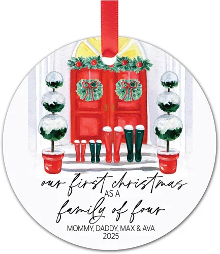 Vista 8 de Adorno de Navidad de familia de tres – Regalos para padres recién nacidos – Regalos para padres nuevos para parejas – Adornos de Navidad 2