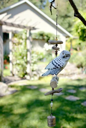 Vista 2 de Cohasset Gifts 576 Wind Snowy Owl Cohasset Campana, pintada a mano en blanco y gris