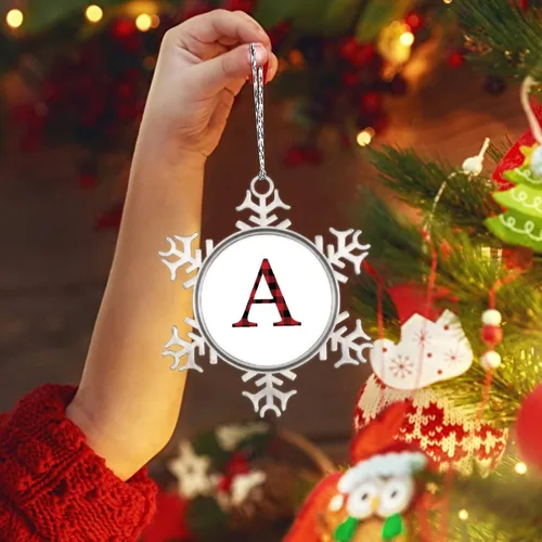 Vista 5 de Monograma inicial letra A copo de nieve, adornos de letras rojas y negras a cuadros para árboles de Navidad, adornos de Navidad personalizados