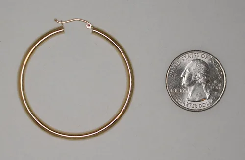Vista 5 de Aretes de aro de oro amarillo de 14 quilates de 0.118 in de grosor con cierre de clic, (tubo de 0.118 in)