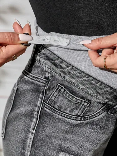 Vista 5 de Verdusa Pantalones cortos de mezclilla de maternidad para mujer, cintura alta, rasgados, dobladillo sin procesar, pantalones cortos de embarazo