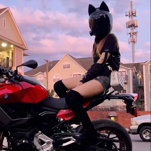 Vista 2 de Casco de motocicleta con orejas de gato con Bluetooth de cara completa, para hombres y mujeres, lindo casco modular con visera abatible, para Blanco