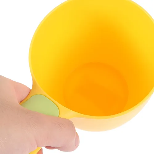 Vista 9 de Paquete de 3 cucharones de agua de plástico de 7.08 x 4.13 x 3.93 pulgadas, tazas de agua multiusos para baño, cabello, champú y cocina, diseño