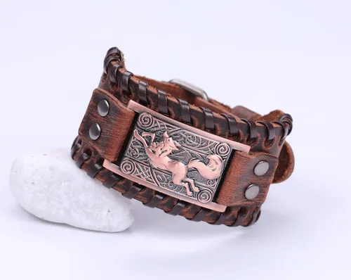 Vista 2 de Lemegeton Viking Runing Wolf Fox Celta Knotwork - Pulsera de cuero ancha para hombre, joyería punk vintage, Metal