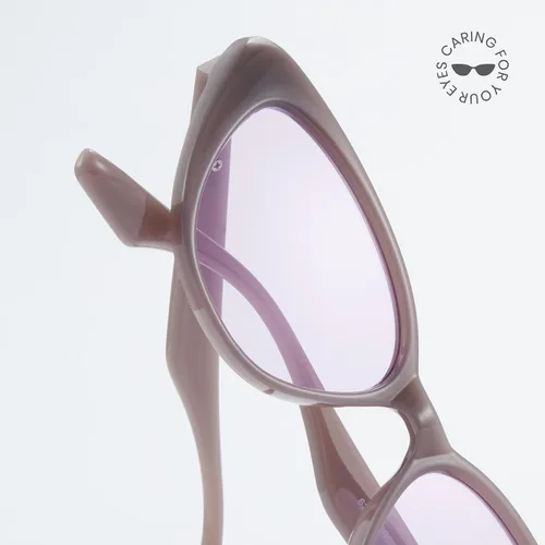 Vista 2 de Cyxus Gafas de sol de ojo de gato de moda para mujer, protección UV, marco de policarbonato grueso a la moda