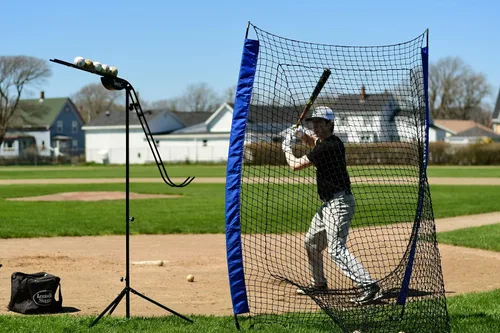 Vista 6 de Sistema de Entrenamiento de Lanzamiento Suave Louisville Slugger, Negro