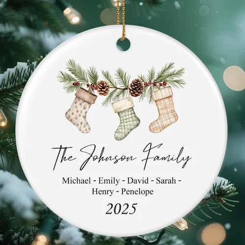 Vista 14 de Adornos con nombre de letra para árbol de Navidad, adornos de Navidad personalizados 2025, adornos de nombre inicial personalizados, decoraciones