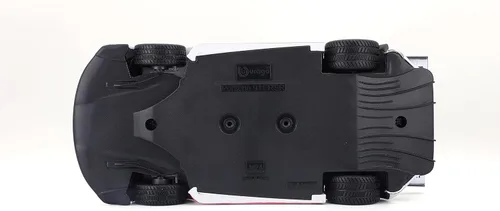 Vista 8 de Bburago Porsche 911 RSR GT - Coche coleccionable fundido a presión a escala 1:24