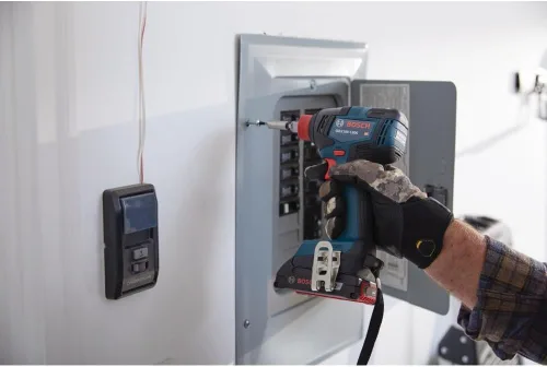 Vista 7 de Bosch GDX18V-1800B12 Kit de Destornillador/Llave de Impacto Dos en Uno de 18V de 1/4 Pulg. y 1/2 Pulg. para Brocas/Dados con Batería Estándar de 2 Ah
