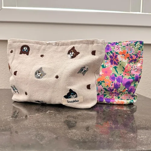 Vista 7 de allydrew Bolsa de cosméticos, maquillaje y neceser de viaje, Gatos bordados