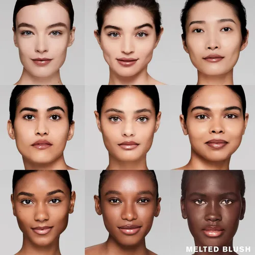 Vista 4 de Estée Lauder Pure Color Melt-On Glosstick para labios Brillo labial voluminizador e hidratante 128 Rubor derretido - Un nude rosado con matices