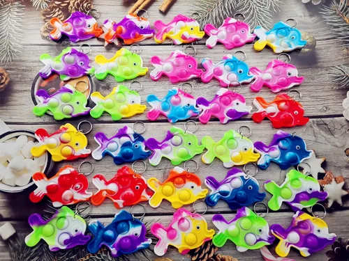 Vista 3 de 30 paquetes divertidos de regalo de verano únicos mini peces surtidos juguetes de burbujas para niños, niños, aula, estudiantes, regalos