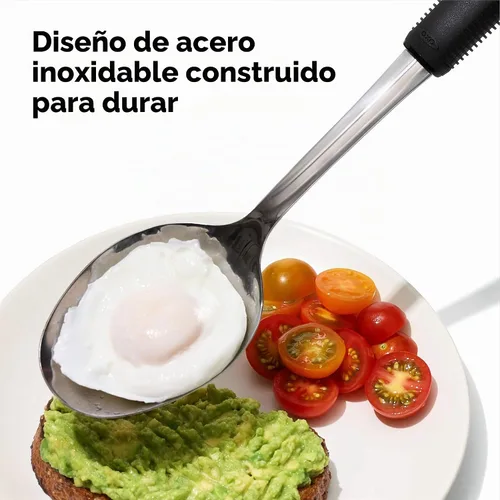 Vista 4 de OXO Good Grips - Cucharón con agujeros de acero inoxidable