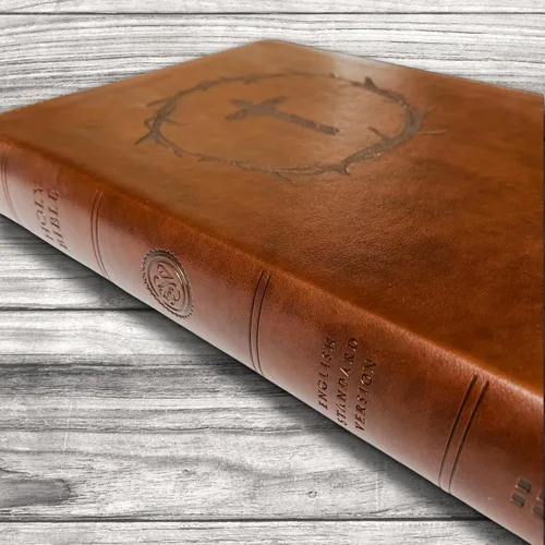 Vista 3 de Biblia amplia grabada a mano con letras y láser ESV, regalo personalizado, grabado de nombre personalizado disponible