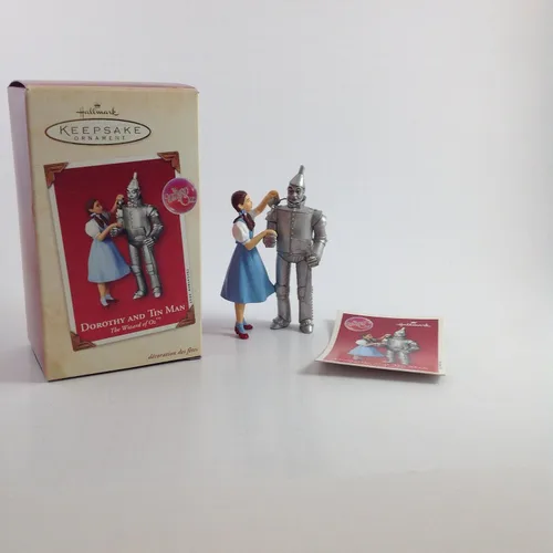 Vista 2 de Hallmark Dorothy y el hombre de hojalata del mago de Oz Ornamento