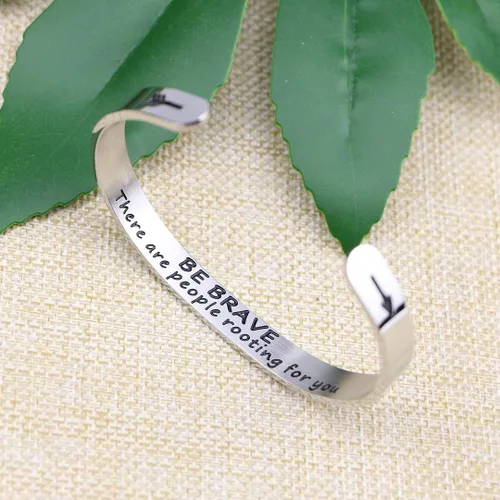 Vista 4 de JoycuFF Pulseras de acero inoxidable para mujer, con frase inspiradoramantra (en inglés) oculta, un regalo para mostrarle tu apoyo a tus amigas