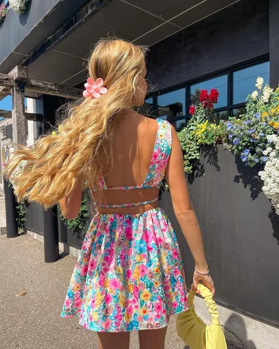 Vista 6 de Vestido ajustado de punto con estampado Y2k para mujer, cuello halter, sin mangas, con tirantes delgados, espalda descubierta, E-Girl Club, fiesta