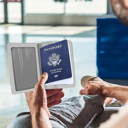 Vista 2 de Combo de soporte para pasaporte, pasaporte y tarjetero de vacunación, Gris plateado + azul marino, piel sintética