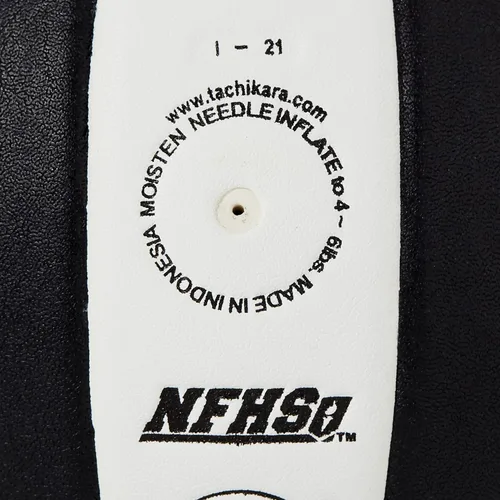 Vista 3 de Tachikara® SV-5WS Voleibol (EA) y Sensi-Tec® Compuesto SV-5WSC Voleibol (EA)
